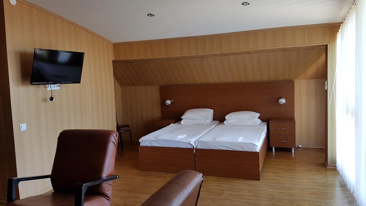 Hotel Del Mar Kvariati Zewnętrze zdjęcie